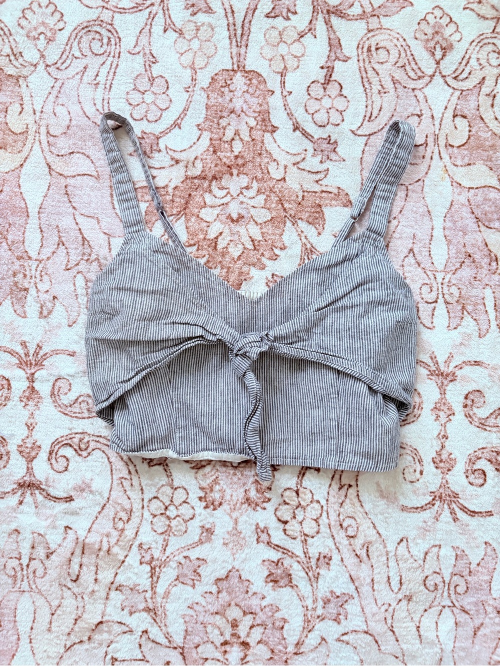 Abercrombie & Fitch Striped Tie-Front Crop Top - Light Gray